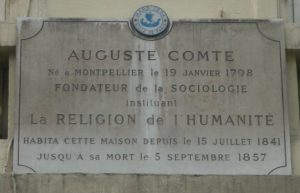 maison-dauguste-comte-plaque-facade-630x405-dr